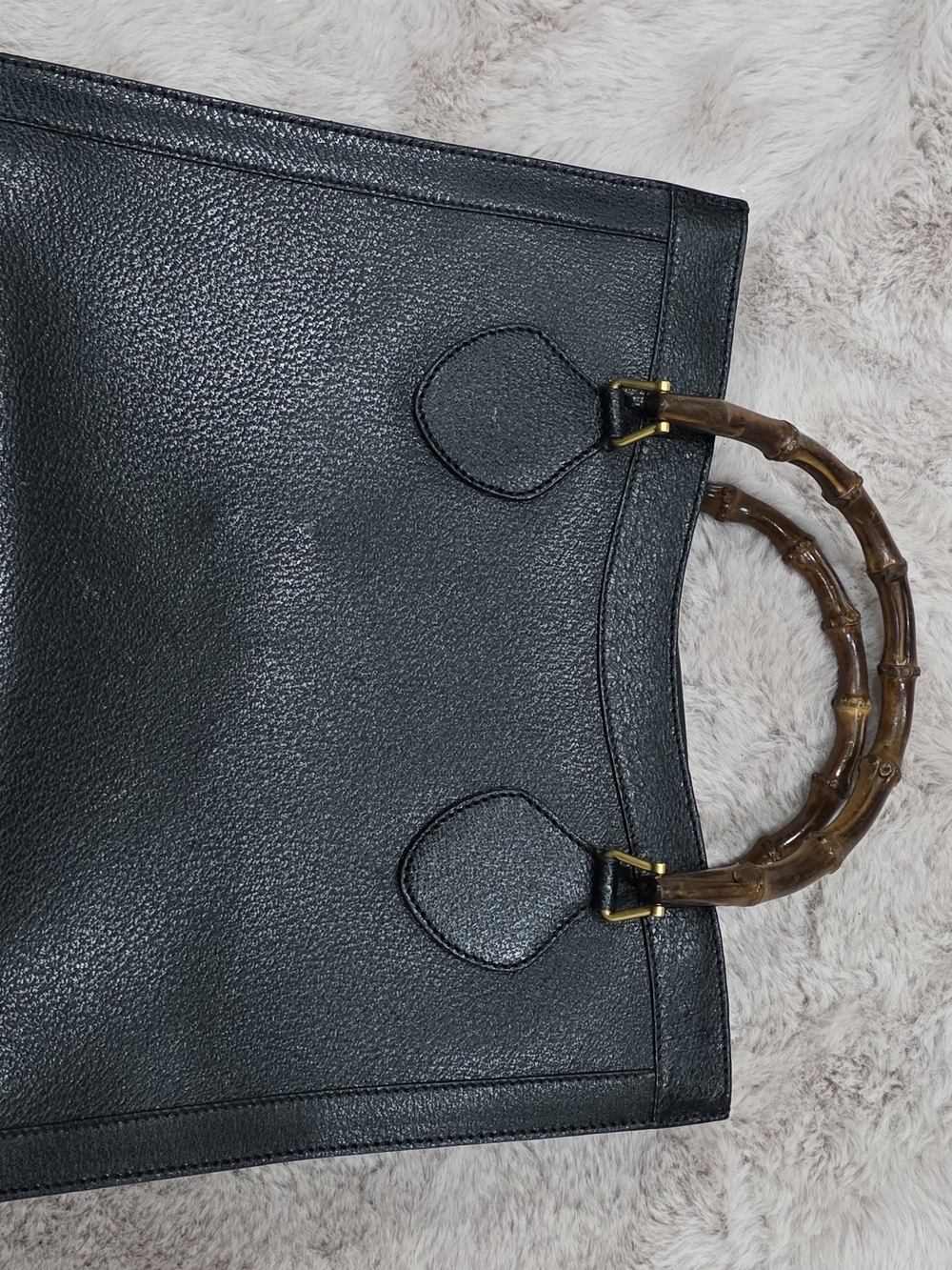 Gucci Vintage Black Leather Tote with Bamboo Handles - Picture 3 of 16